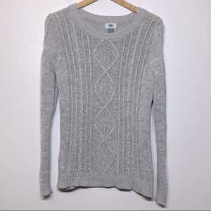 EUC Old Navy Gray‎ and White Cable Knit Sweater